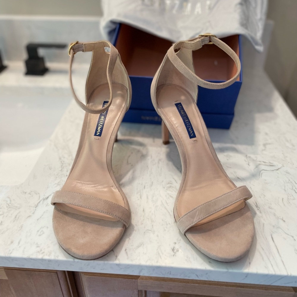 Stuart Weitzman Dolce suede sandals